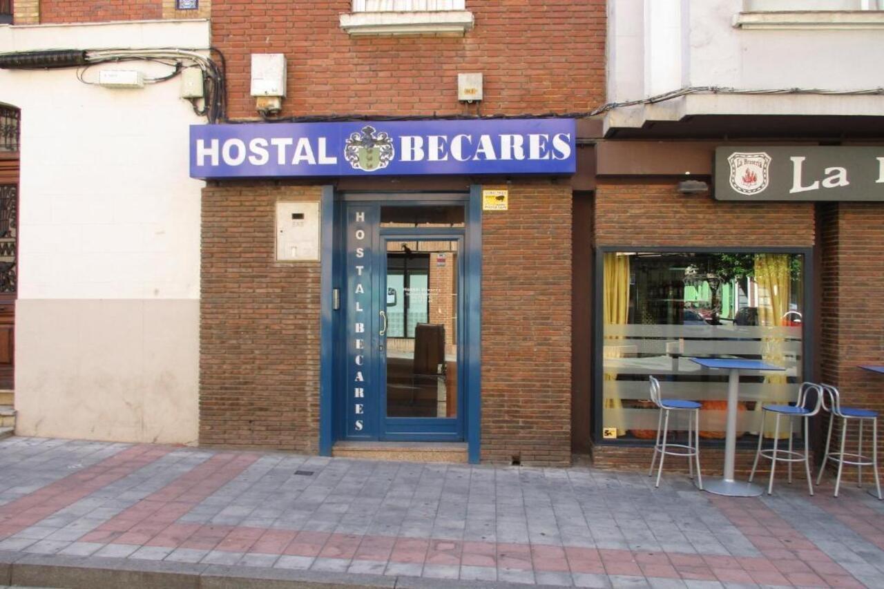 Hostal Becares Паленсия Екстериор снимка