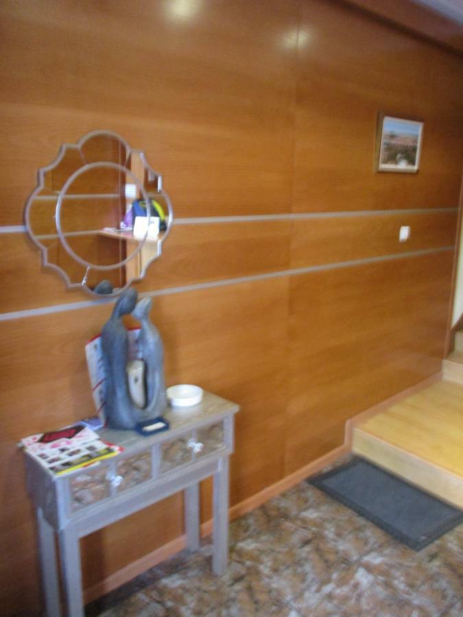Hostal Becares Паленсия Екстериор снимка